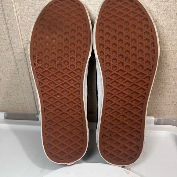Vans Slip On Shoe - Picture 4 of 6